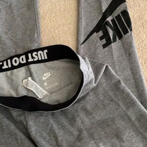 Nike leggings